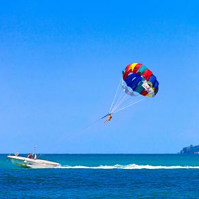 Parachute ascensionnel à Salou