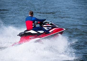 Tour amb motor d'aigua