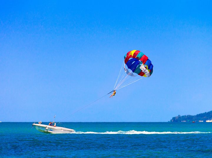 Parasailing in Salou