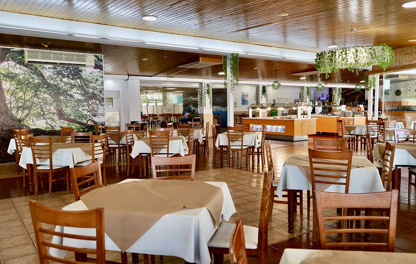 Free buffet at Aparthotel Inter2 Salou