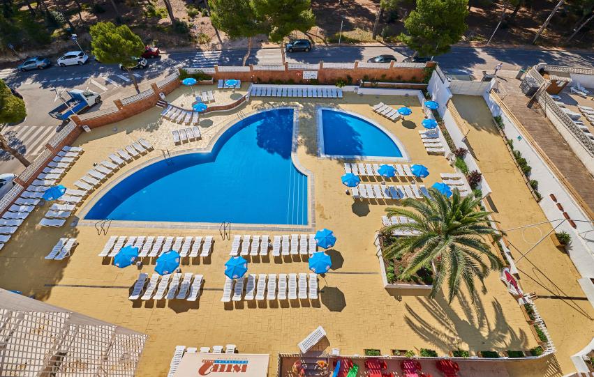 Pools of the Aparthotel Inter 2 Salou